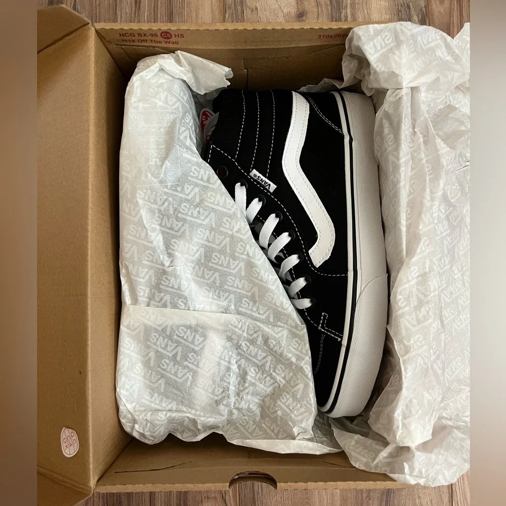 NIB VANS Filmore High-Top Sneakers, Size 8.5 Women - Picture 7 of 7